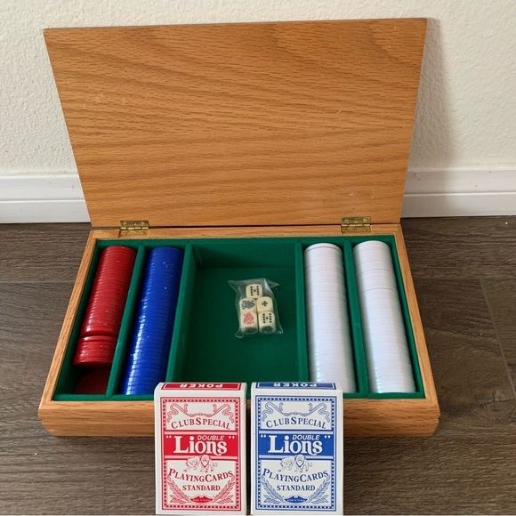 Travel poker chips set - Picture 10 of 11